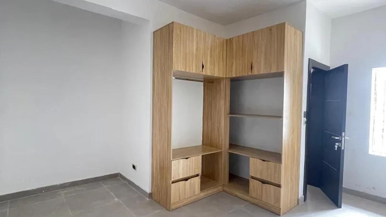 3 Bedroom Maisonette
