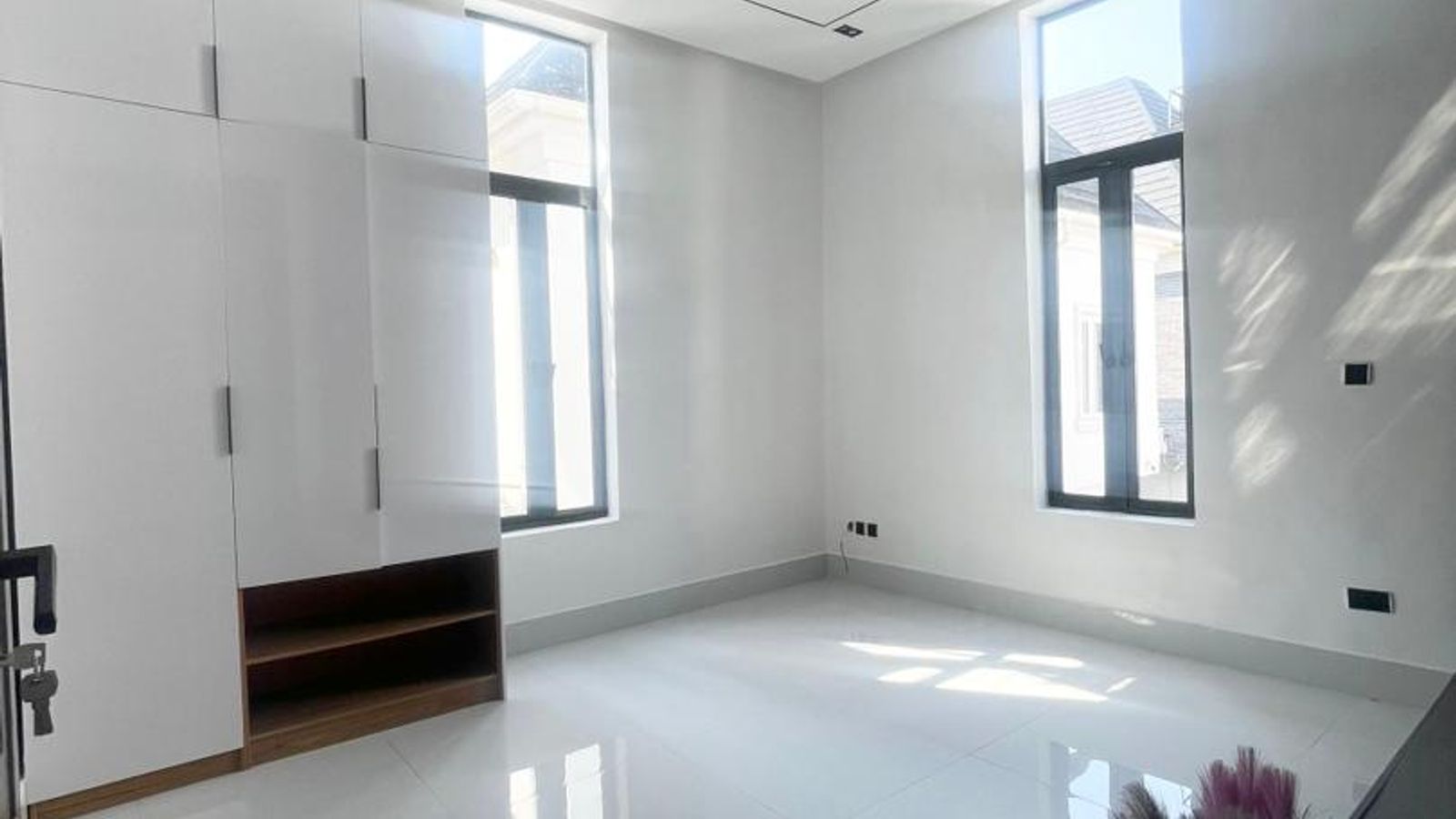 5 Bedroom Fully Detached Duplex