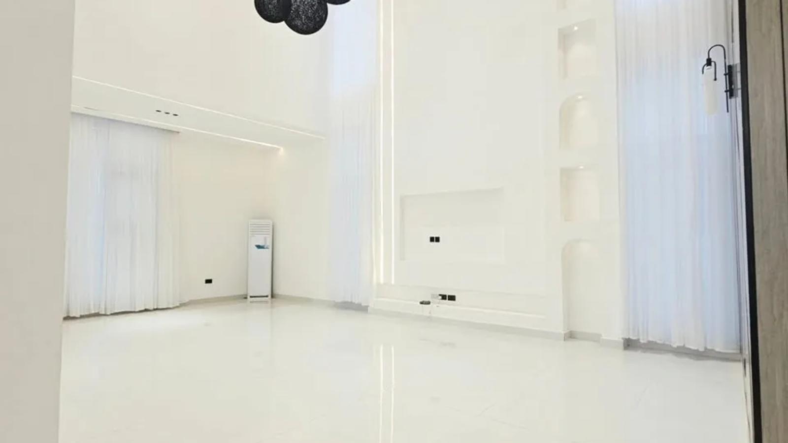 5 Bedroom Fully Detached Duplex