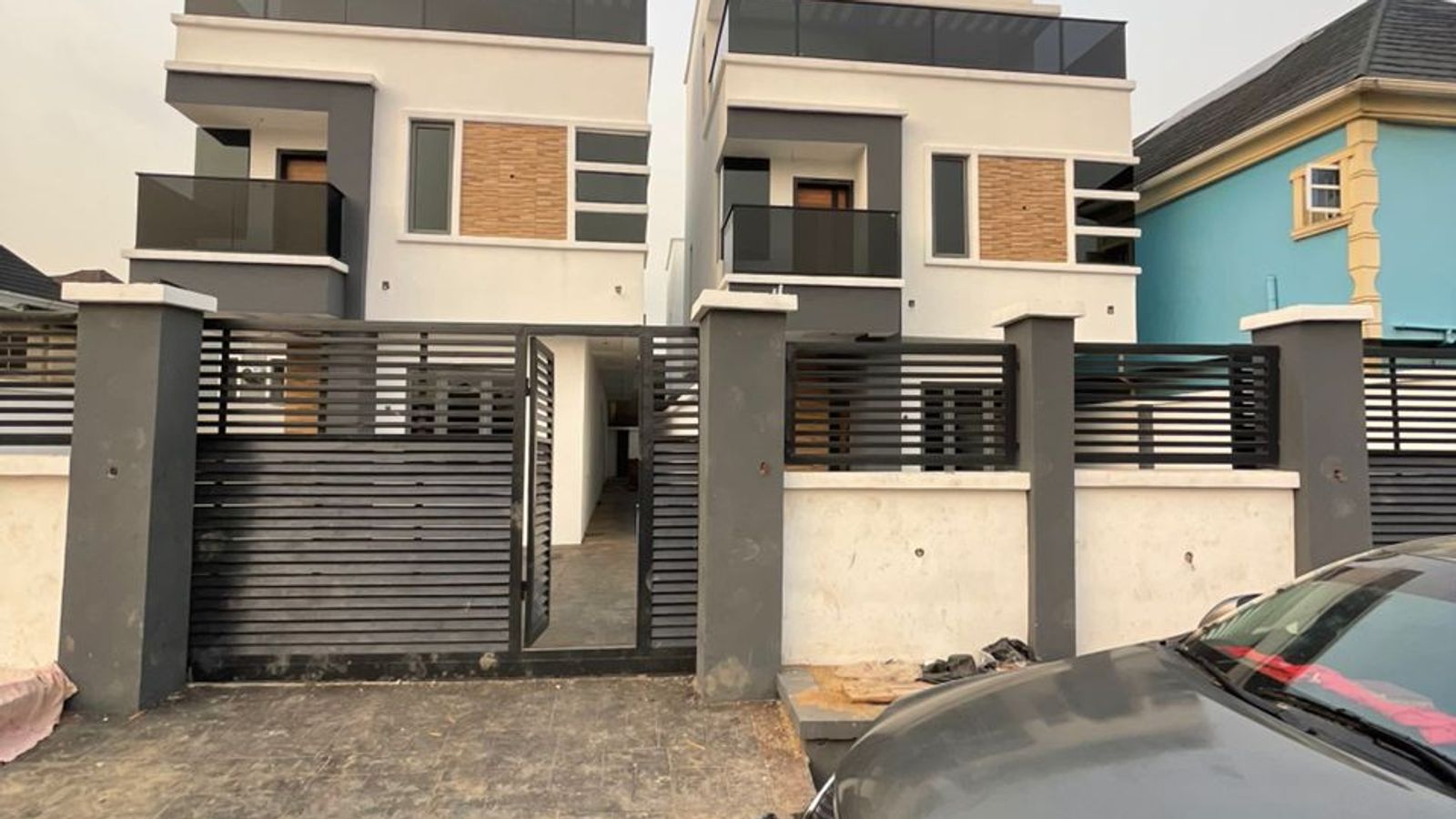 5 Bedroom Fully Detached Duplex