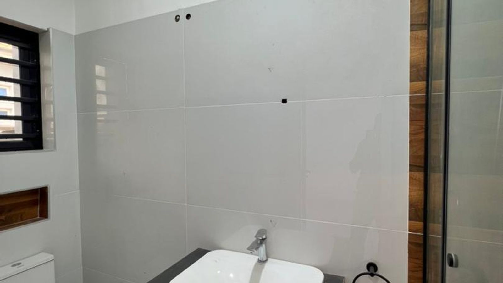 4 Bedroom Fully Detached Duplex