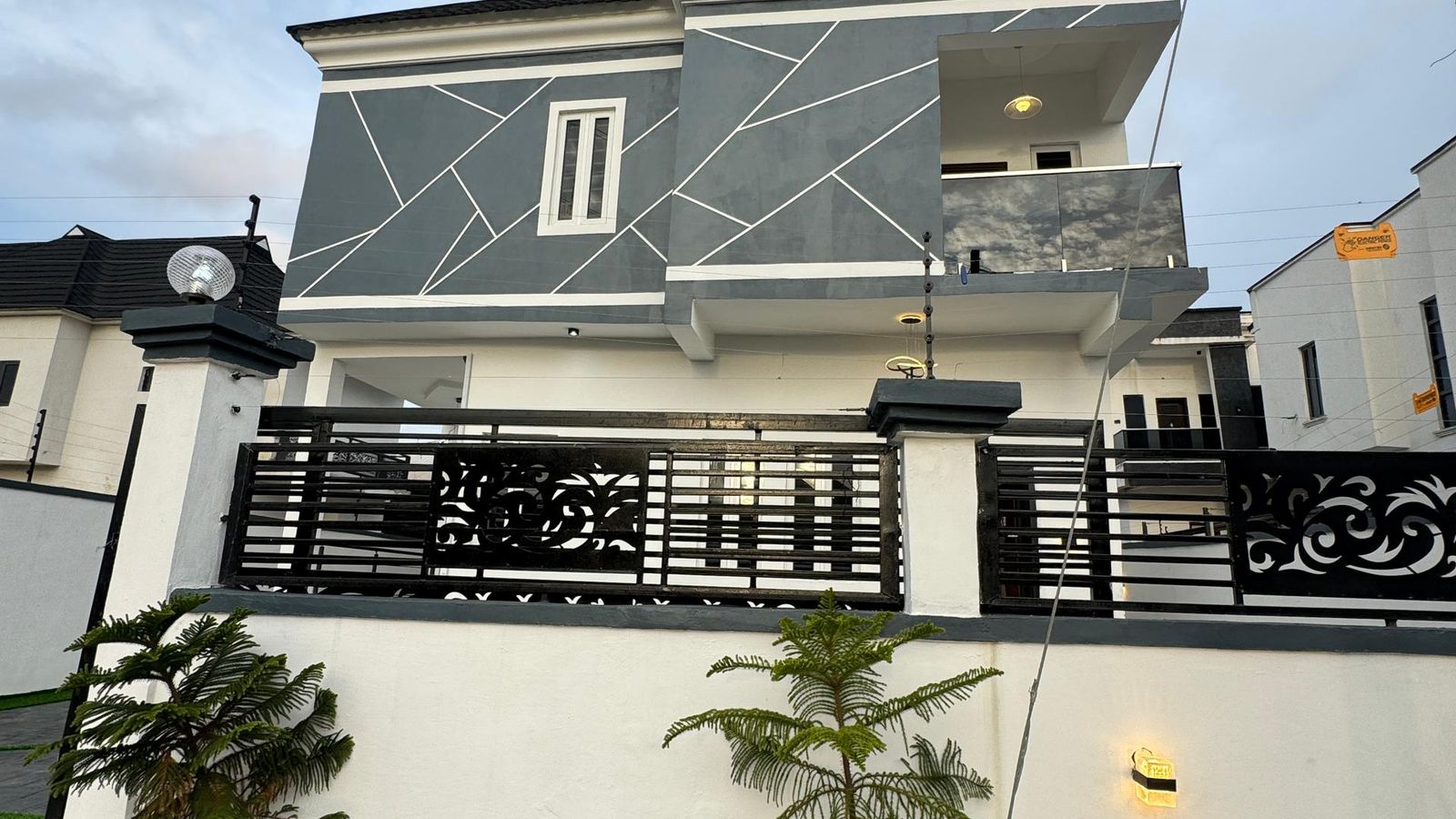 4 Bedroom Fully Detached Duplex