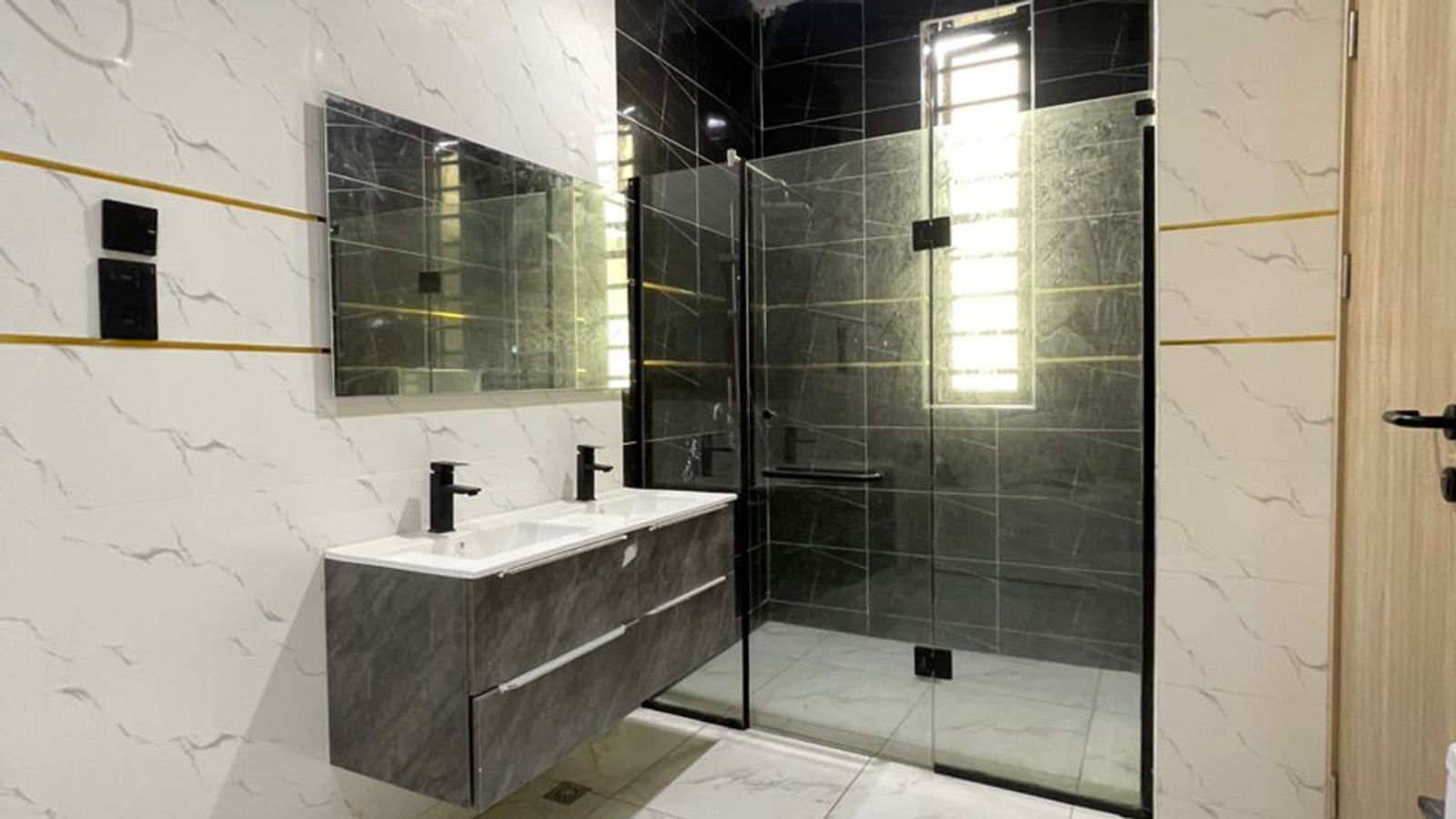 4 Bedroom Terrace Duplex