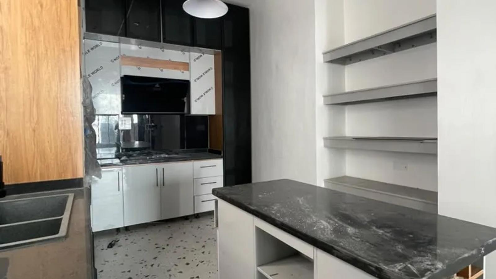 4 BEDROOM FULLY-DETACHED DUPLEX WITH BQ