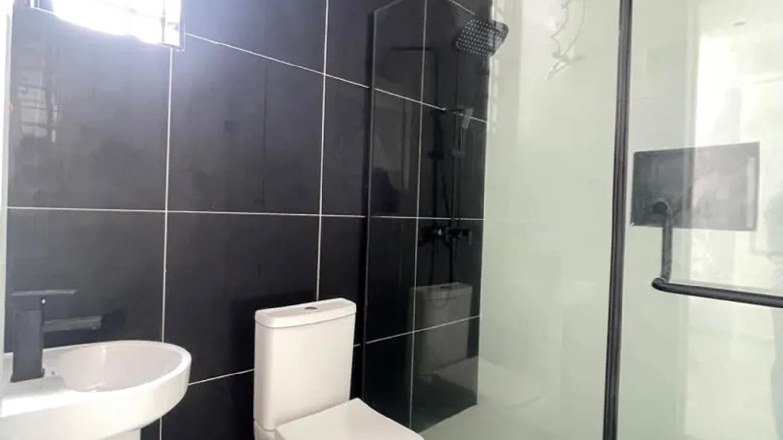 4 BEDROOM SEMI-DETACHED DUPLEX WITH BQ
