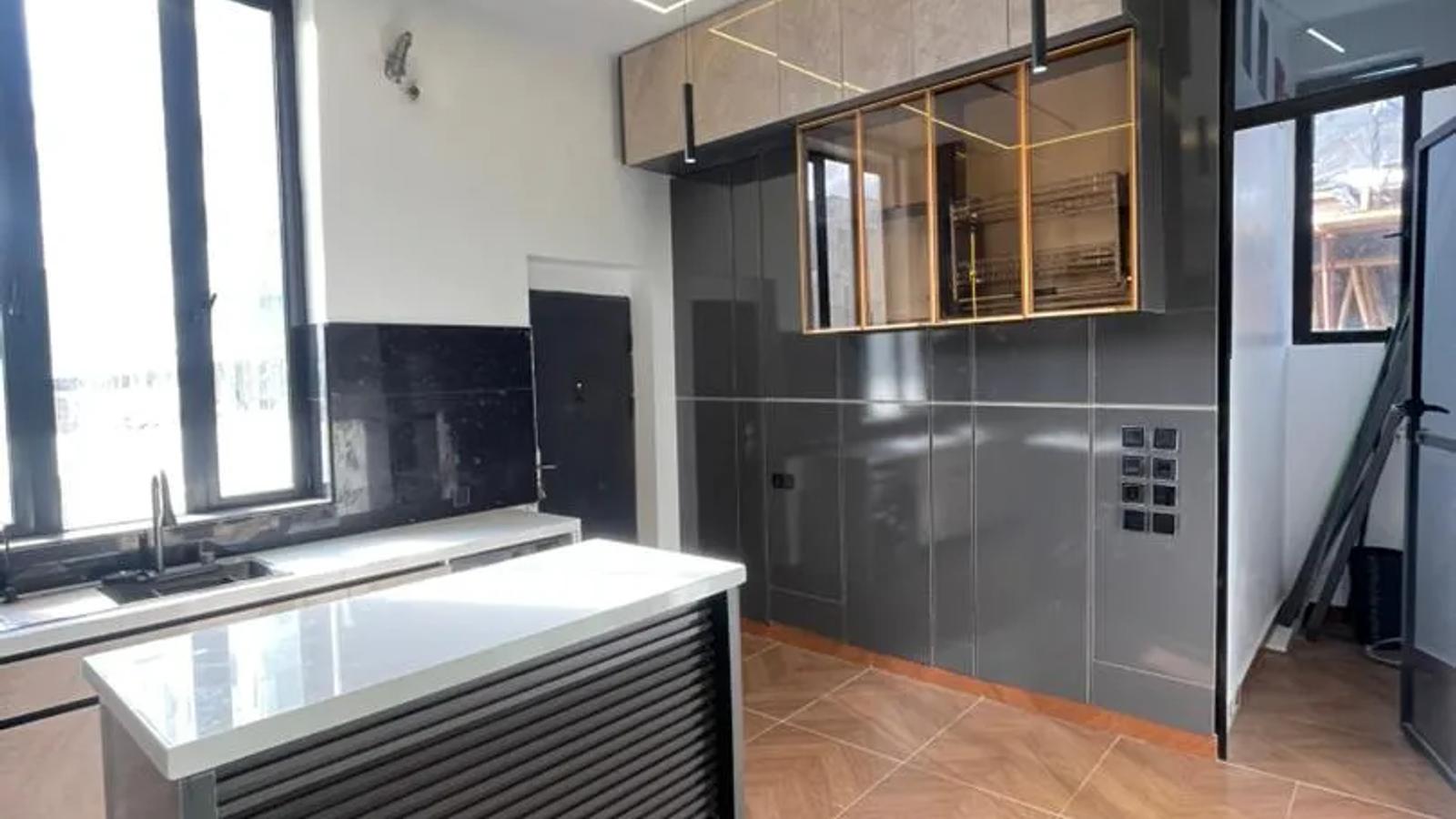 5 Bedroom Semi Detached Duplex