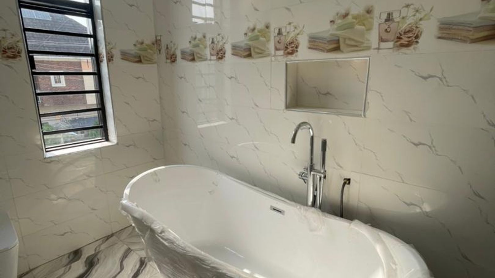 4 Bedroom Semi Detached Duplex
