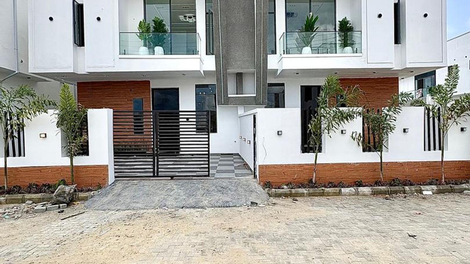 4 Bedroom Semi Detached Duplex