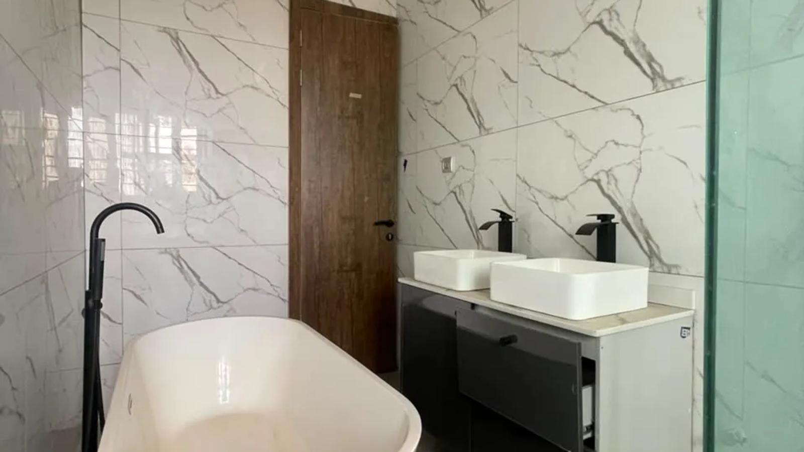 4 BEDROOM TERRACE WITH BQ