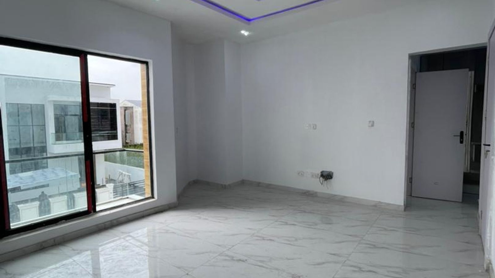 4 Bedroom Fully Detached Duplex