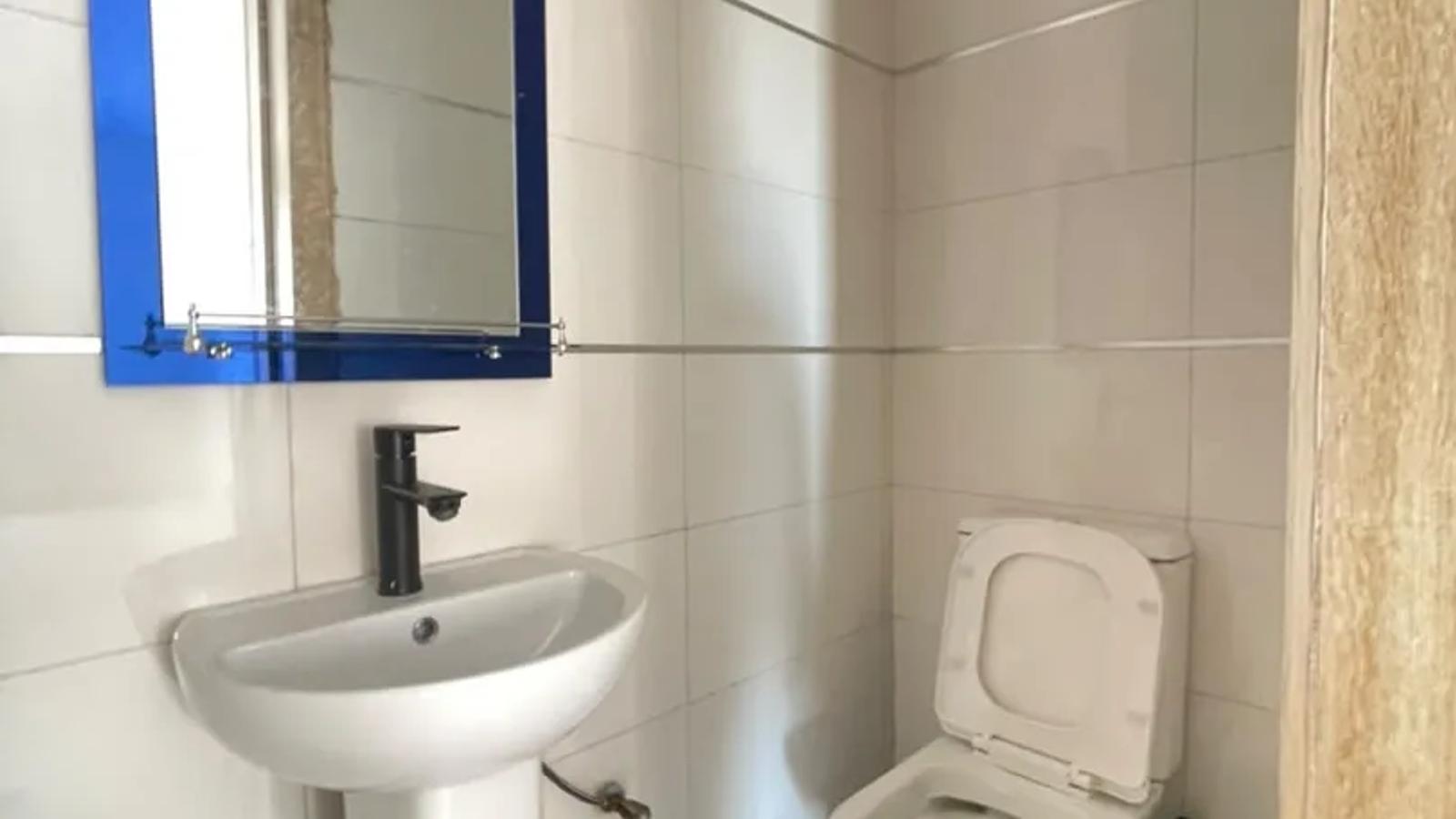 2 BEDROOM APARTMENT