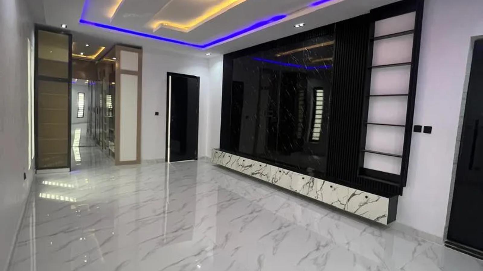 5 Bedroom Fully Detached Duplex