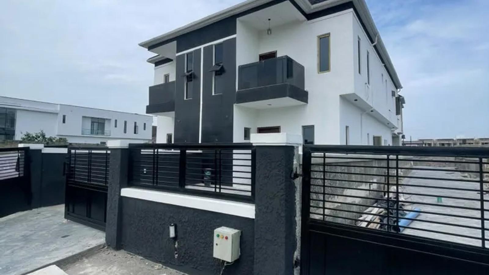 4 Bedroom Semi Detached Duplex