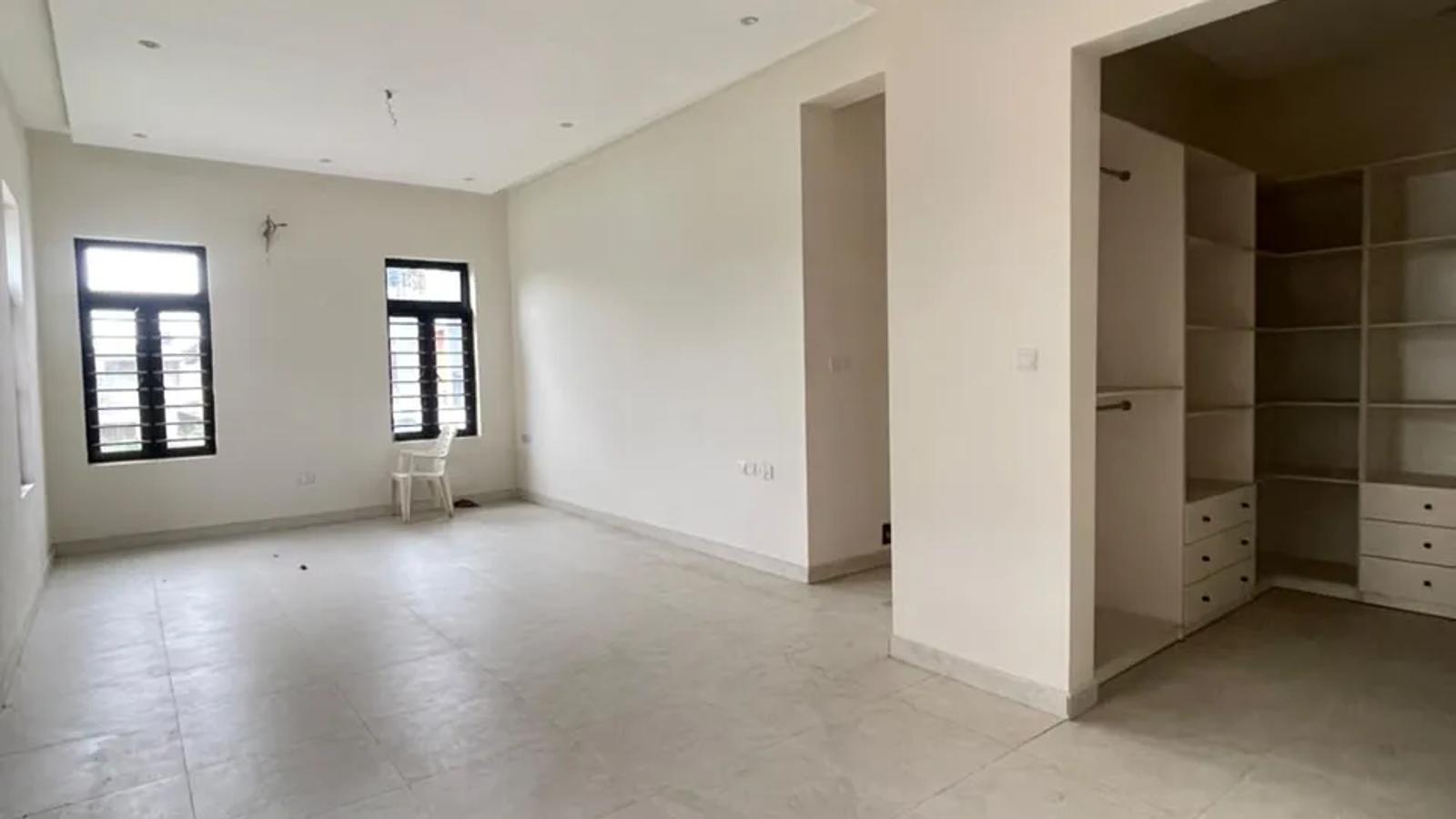 4 Bedroom Fully Detached Duplex