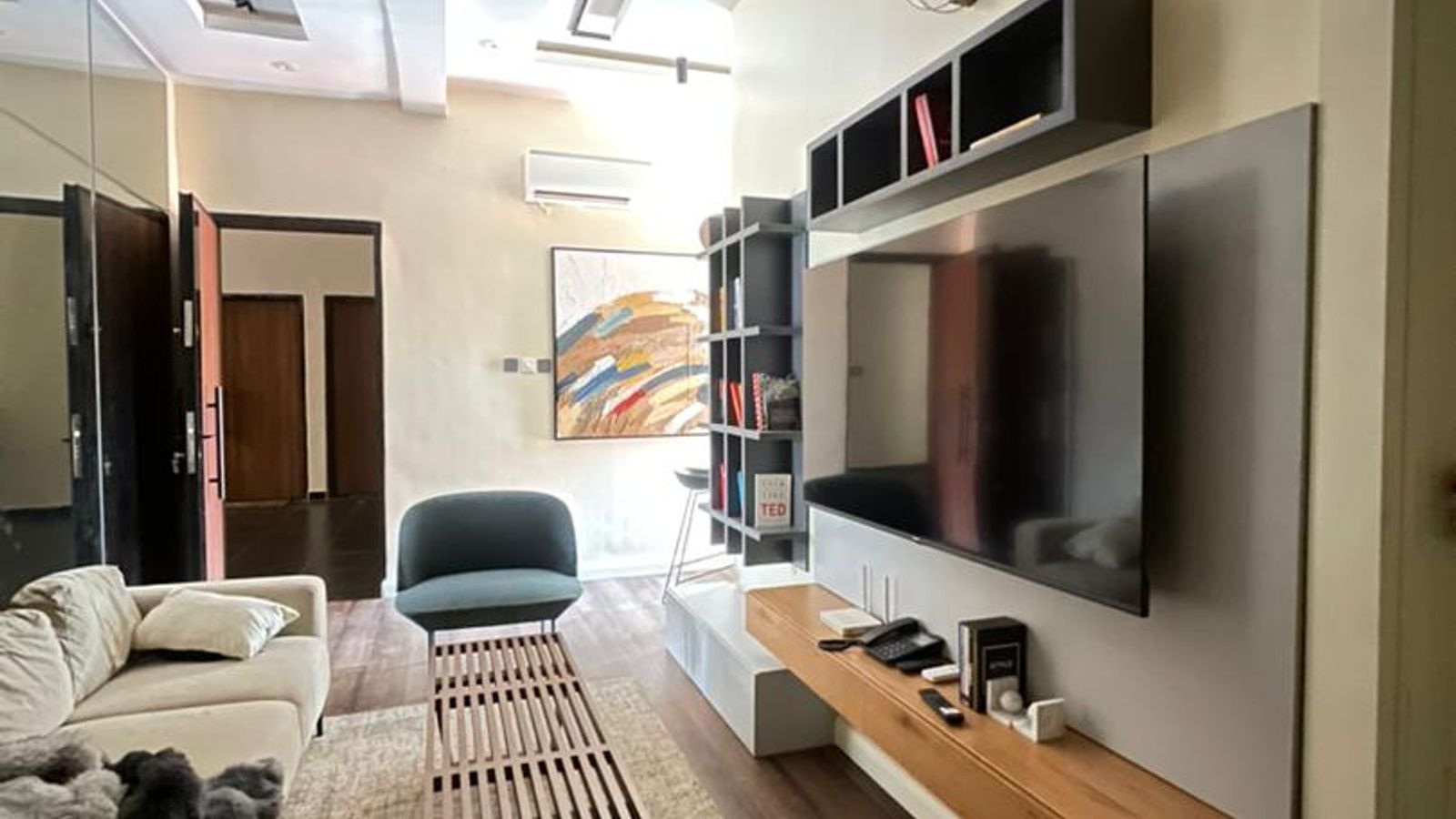 2 Bedroom Apartment