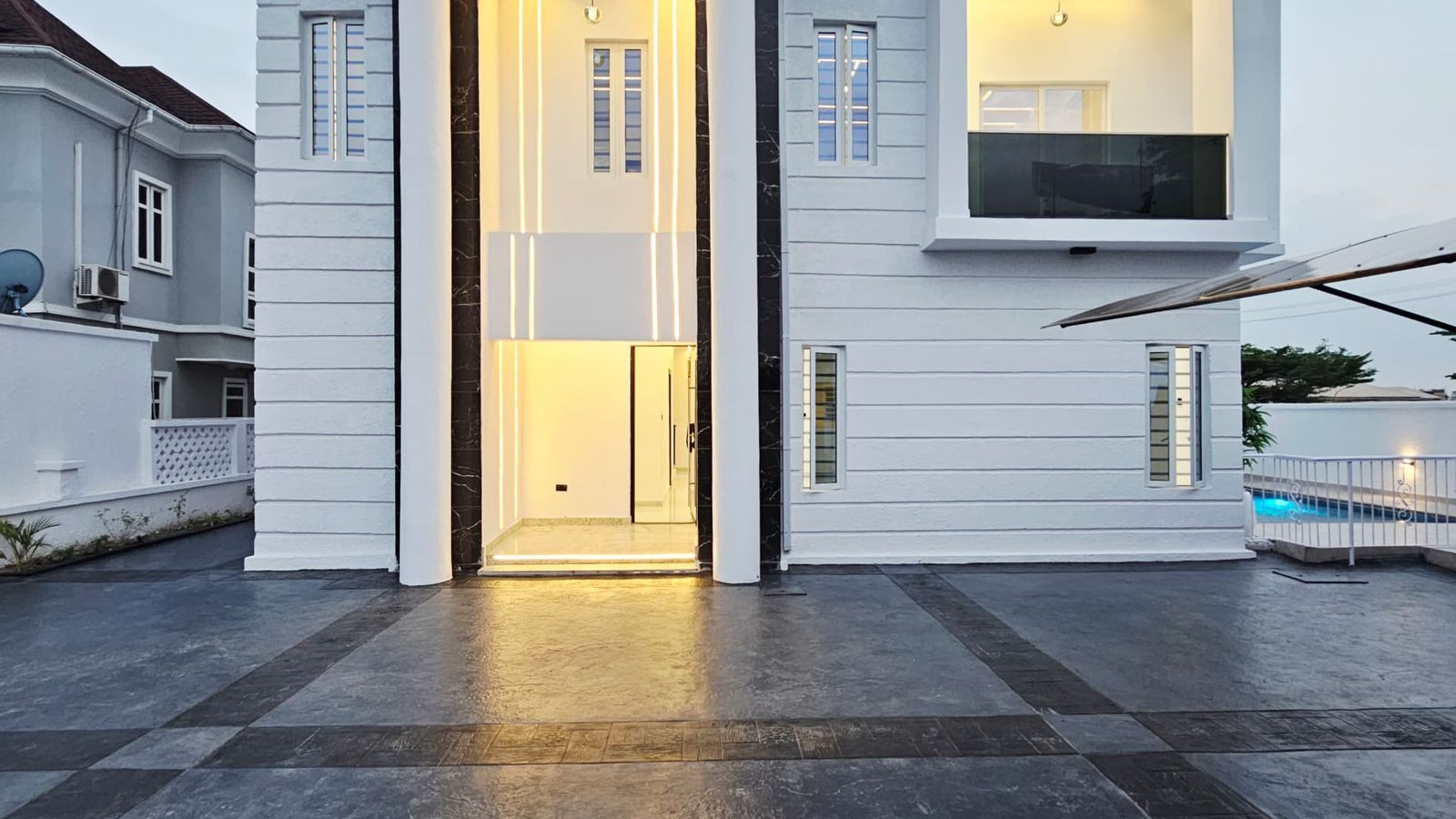 5 Bedroom Fully Detached Duplex