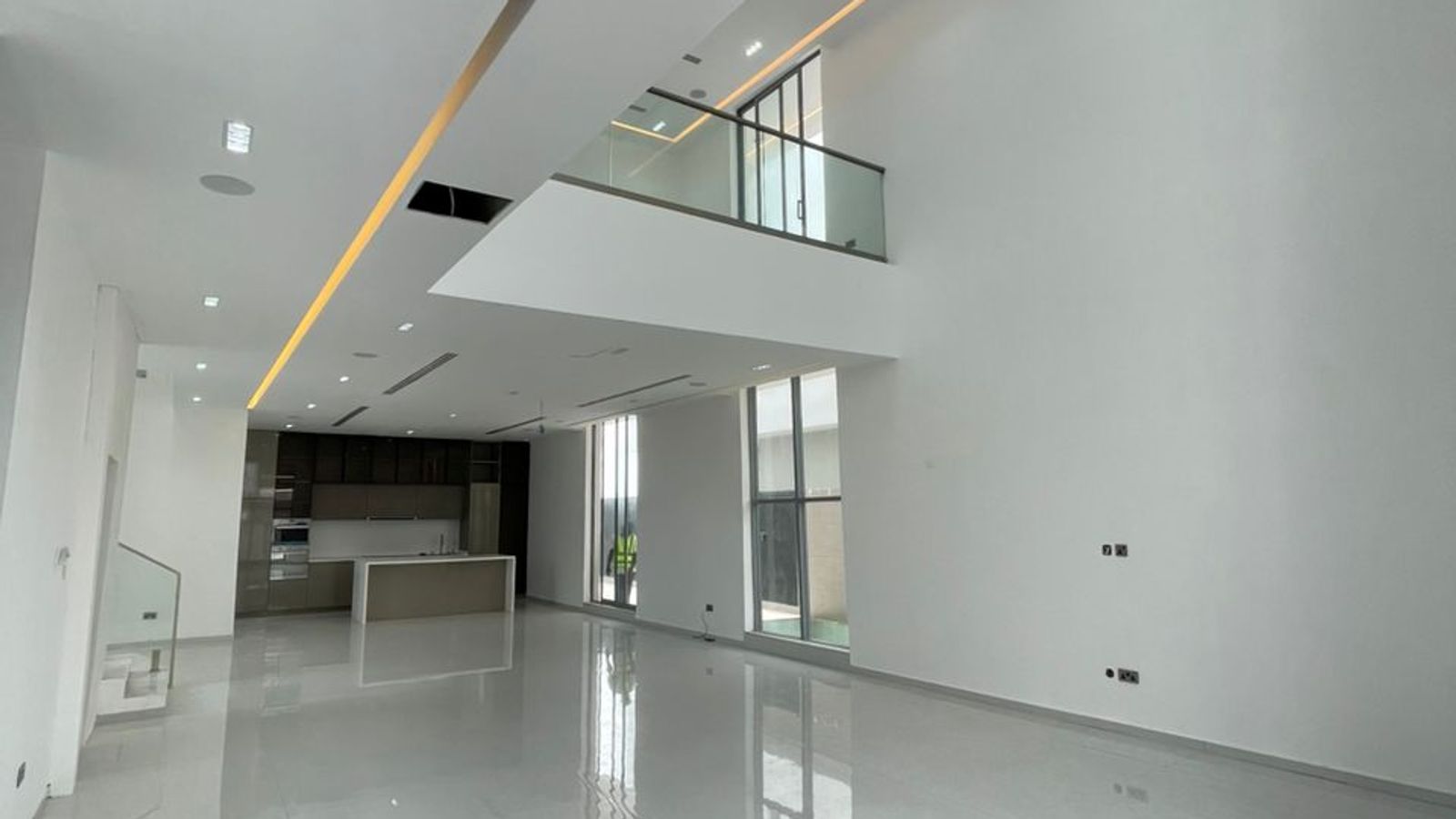 5 Bedroom Fully Detached Duplex