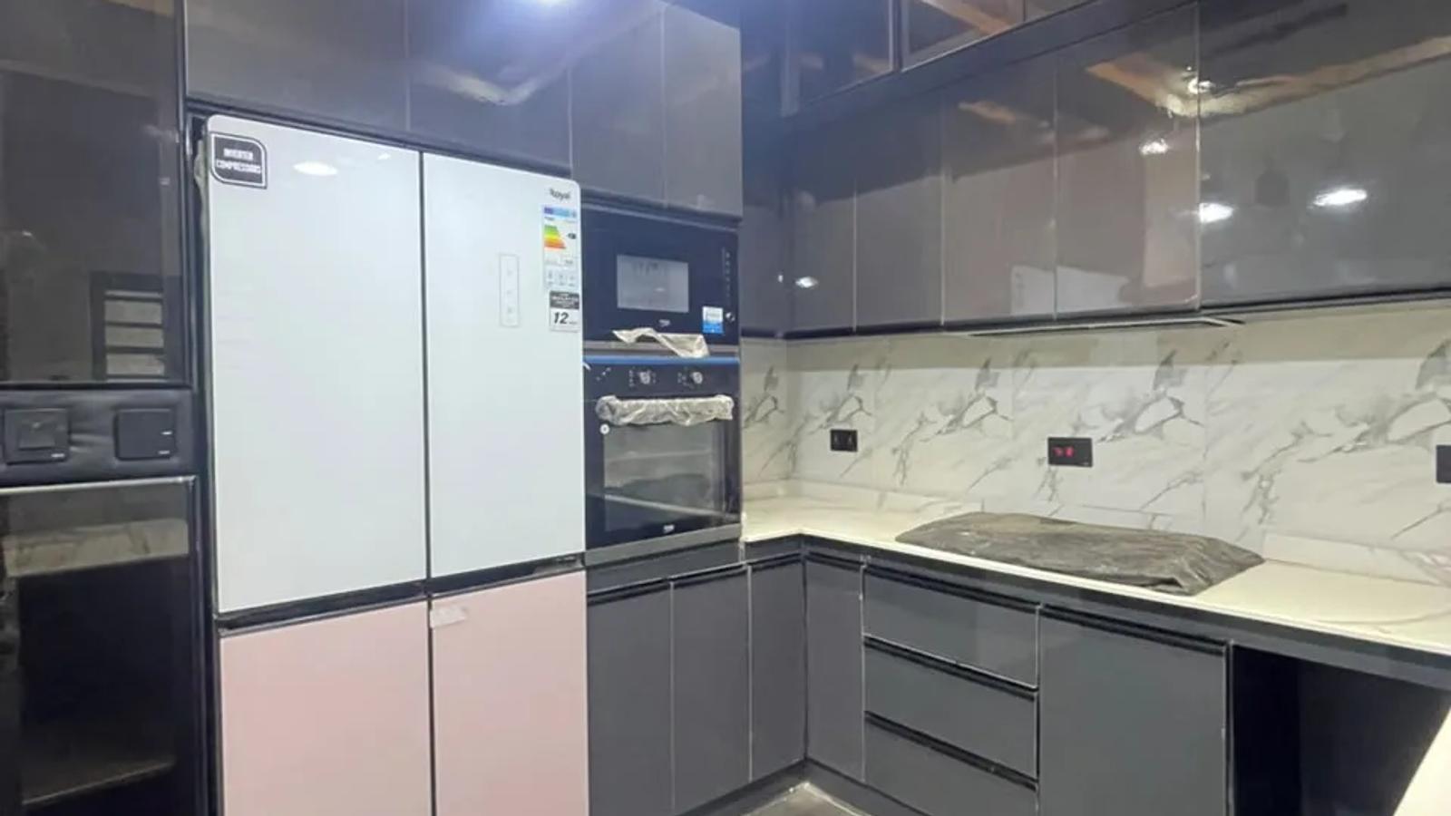 5 BEDROOM FULLY-DETACHED DUPLEX WITH BQ