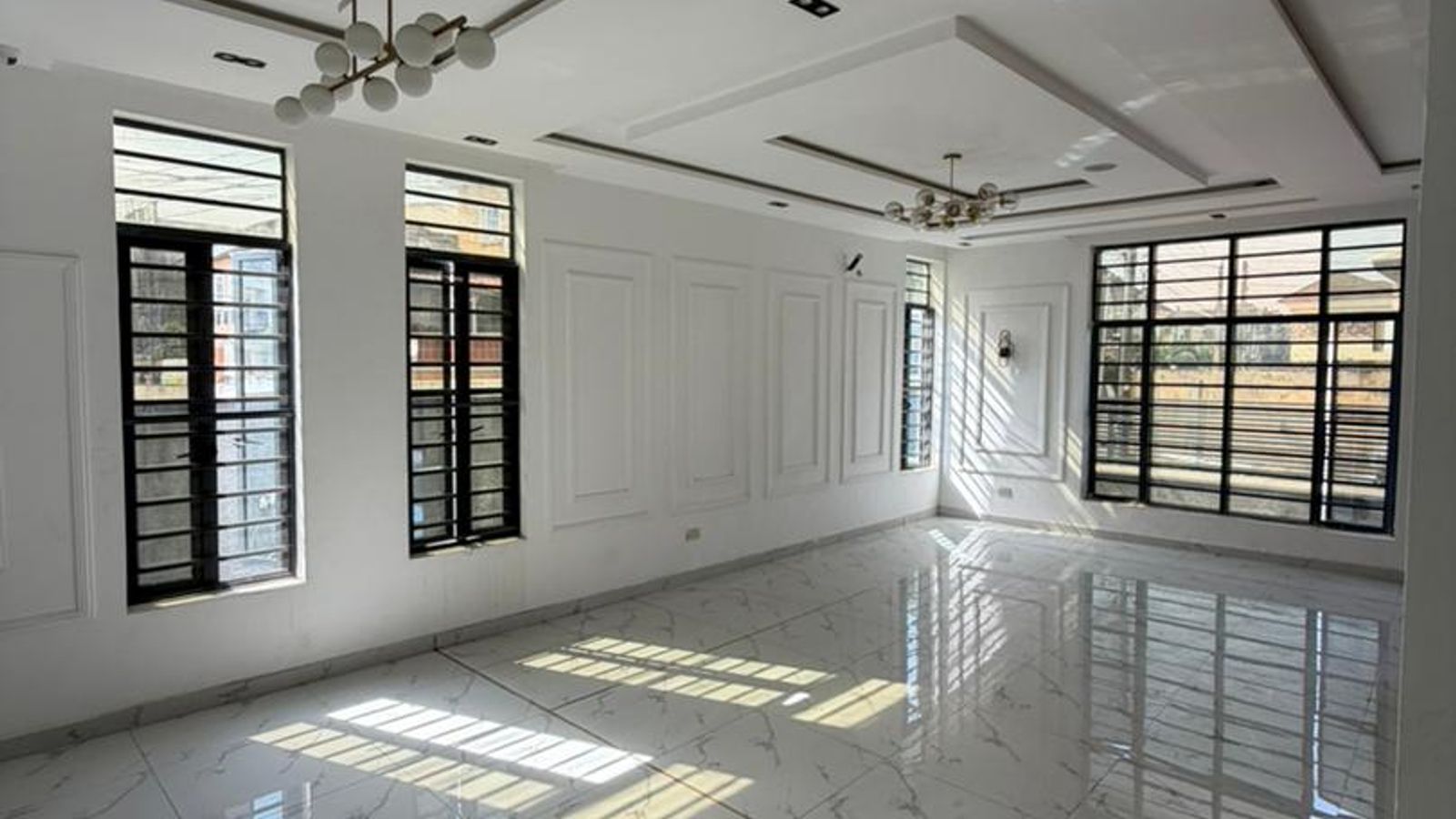 5 Bedroom Fully Detached Duplex