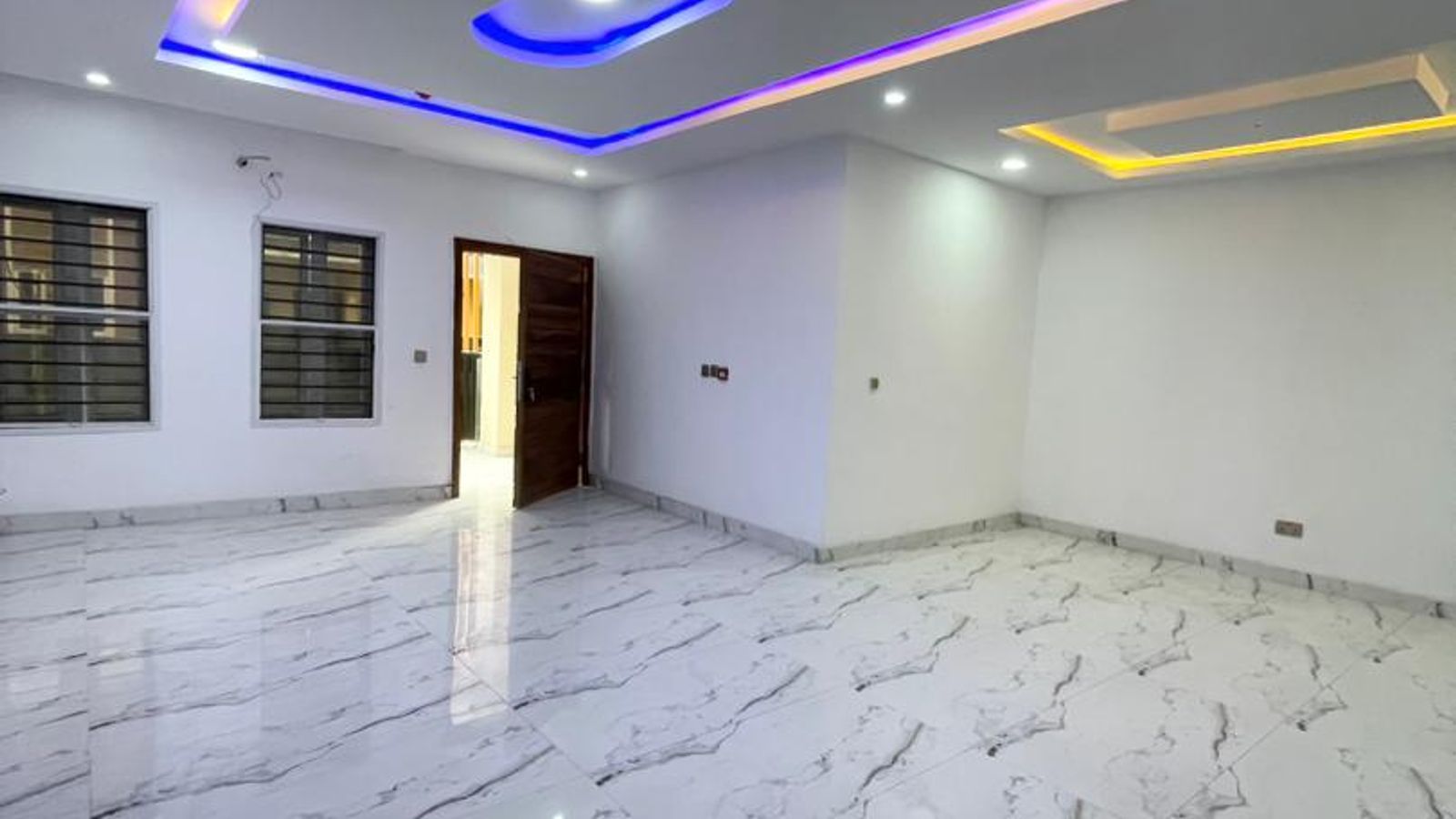 3 Bedroom Apartment