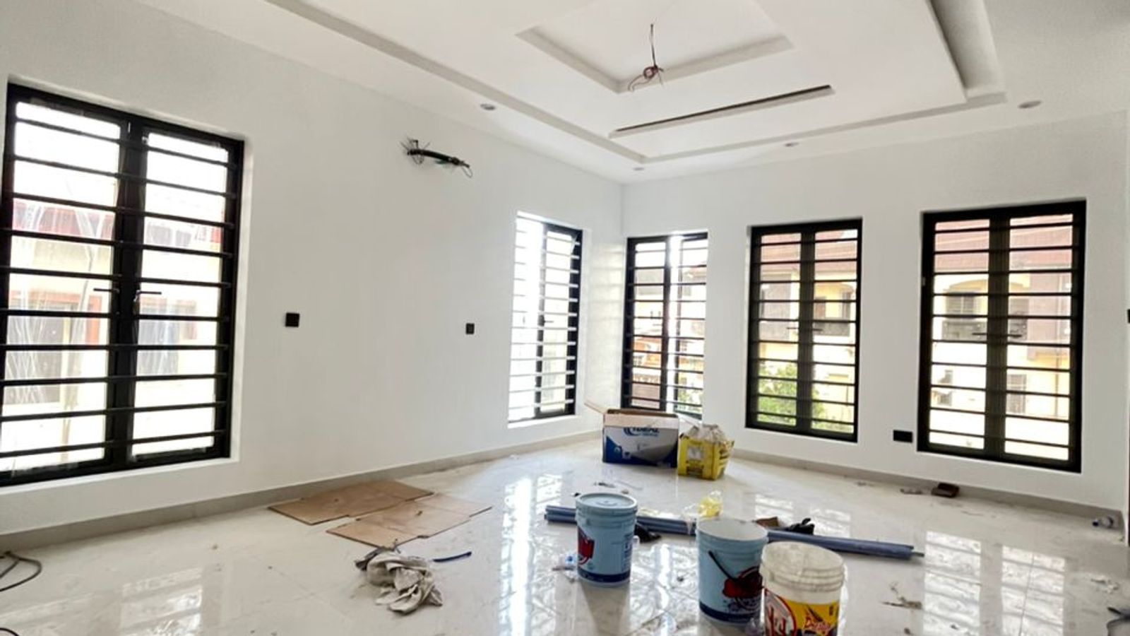 5 Bedroom Fully Detached Duplex