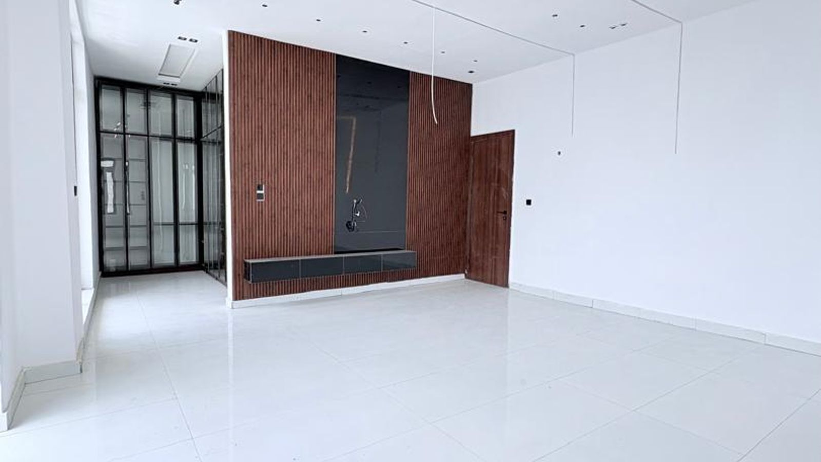 4 Bedroom Fully Detached Duplex