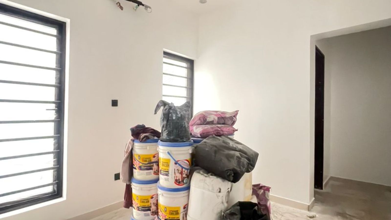 5 Bedroom Fully Detached Duplex