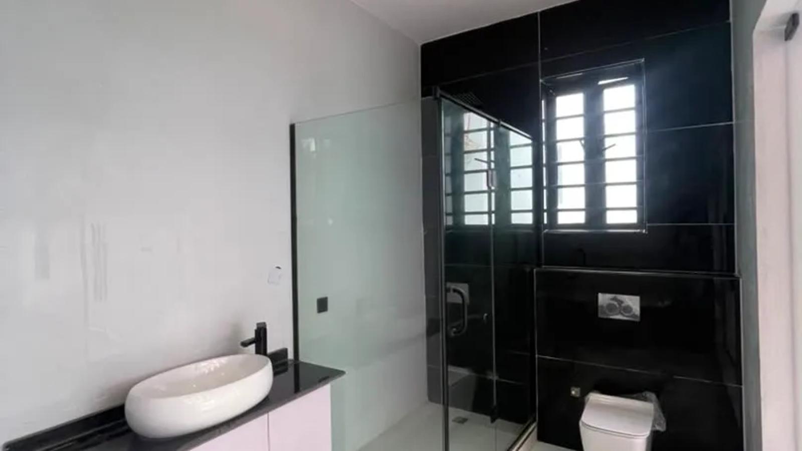 4 Bedroom Fully Detached Duplex