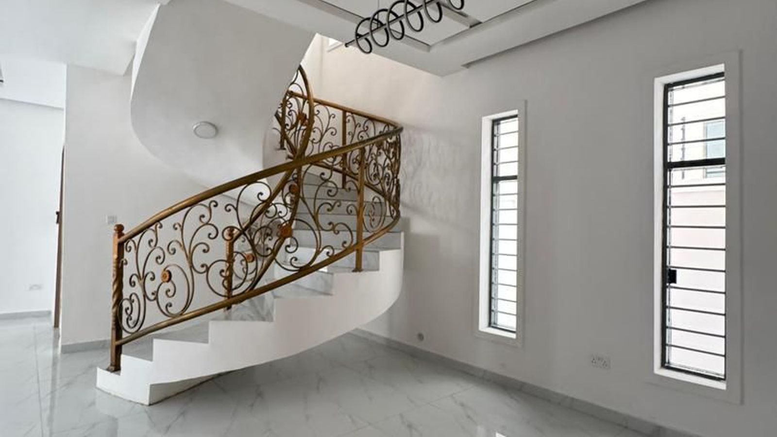 5 Bedroom Fully Detached Duplex