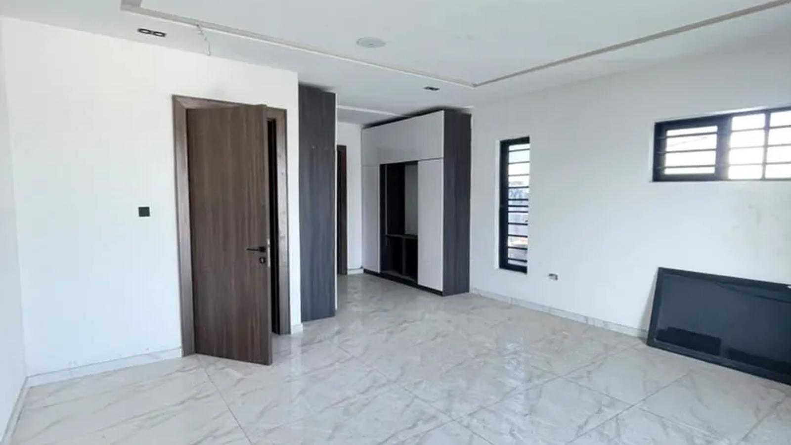 4 Bedroom Semi Detached Duplex