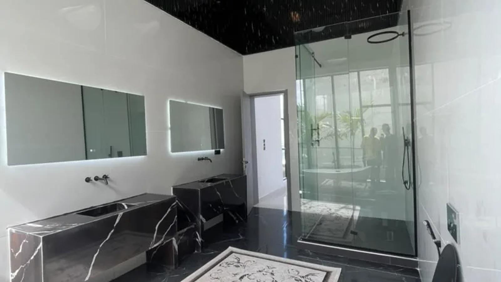 5 Bedroom Fully Detached Duplex