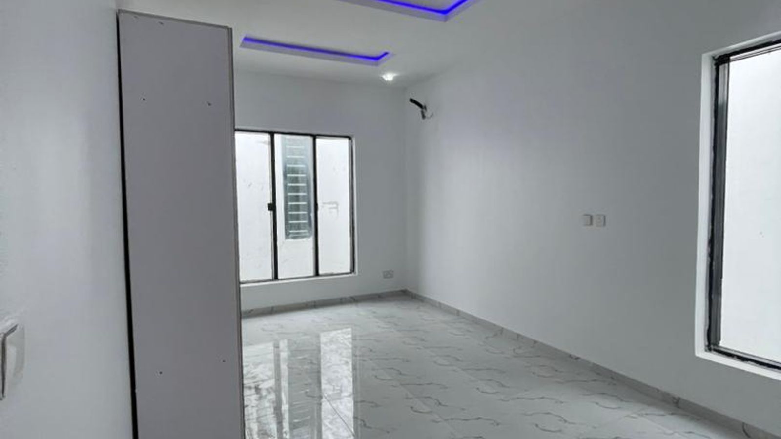 4 Bedroom Fully Detached Duplex
