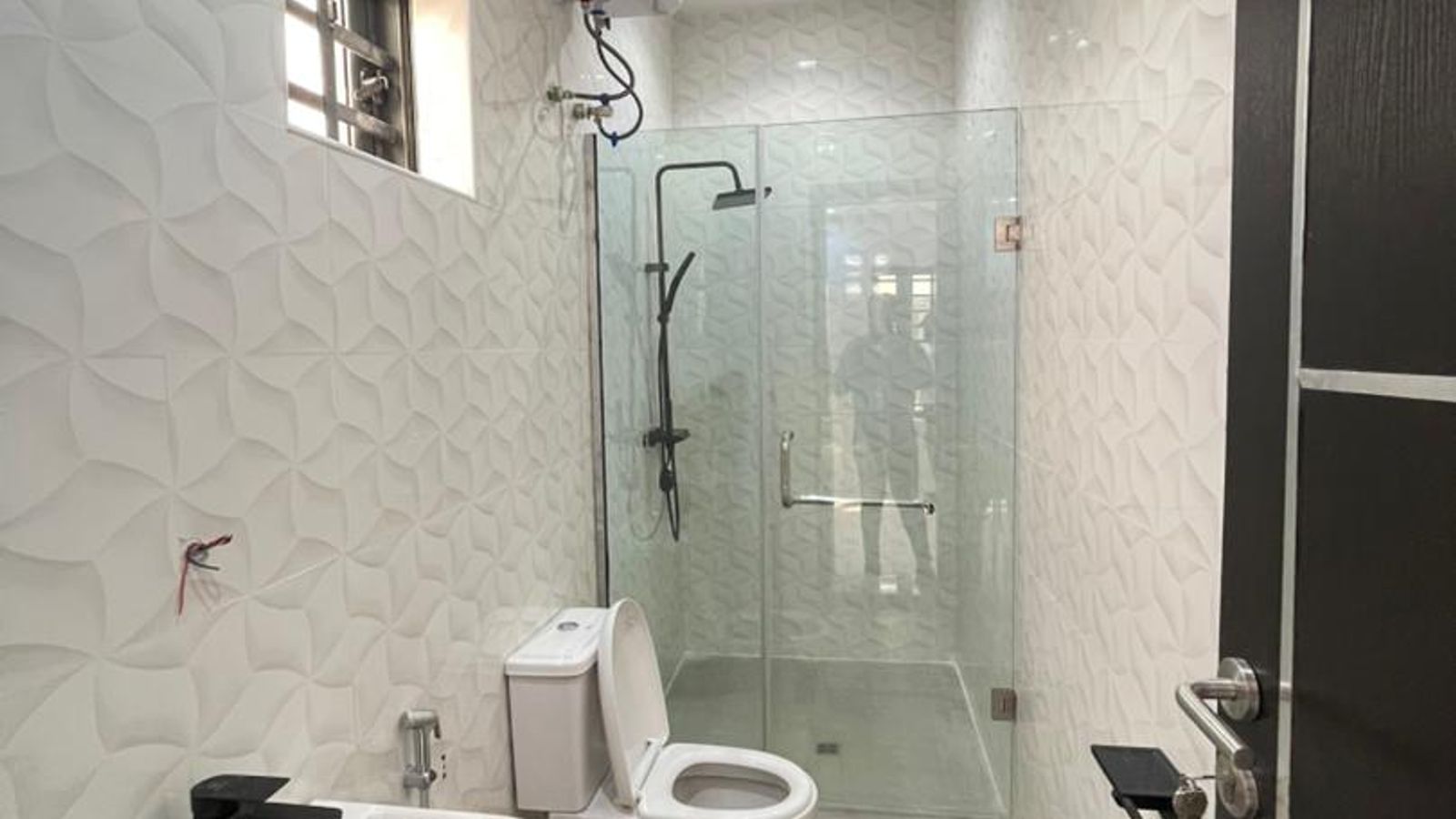 4 Bedroom Fully Detached Duplex