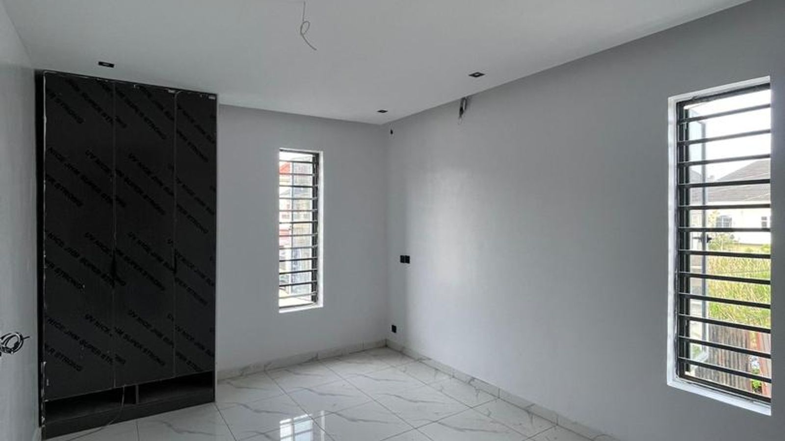 5 Bedroom Fully Detached Duplex
