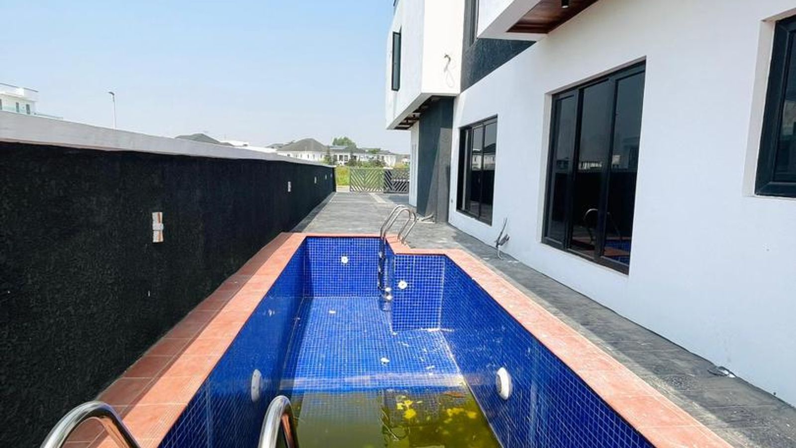 5 Bedroom Fully Detached Duplex