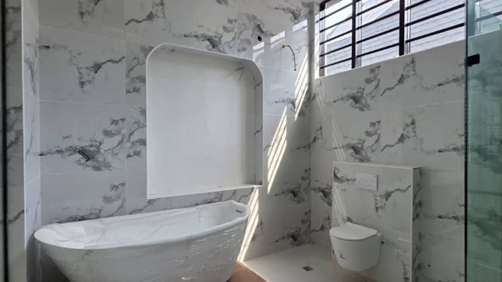 5 Bedroom Fully Detached Duplex