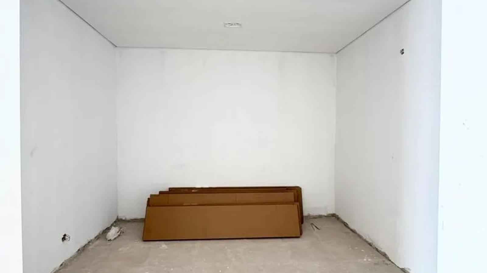 6 Bedroom Fully Detached Duplex