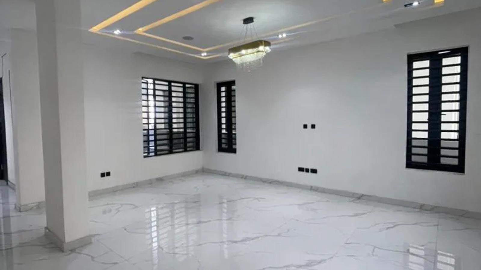 5 Bedroom Fully Detached Duplex