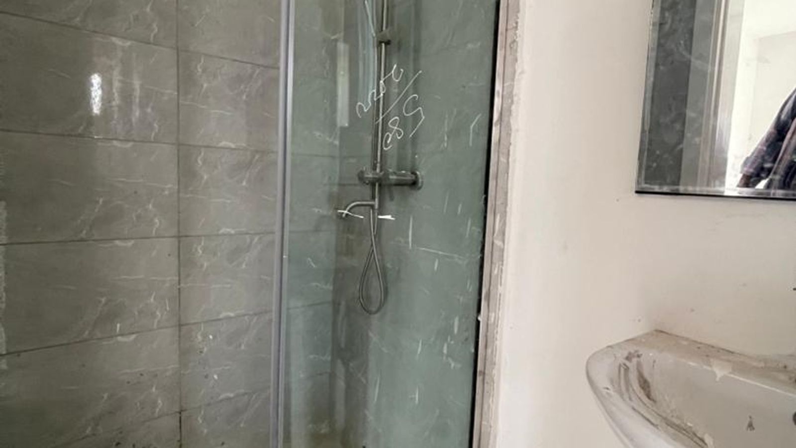 2 Bedroom Maisonette
