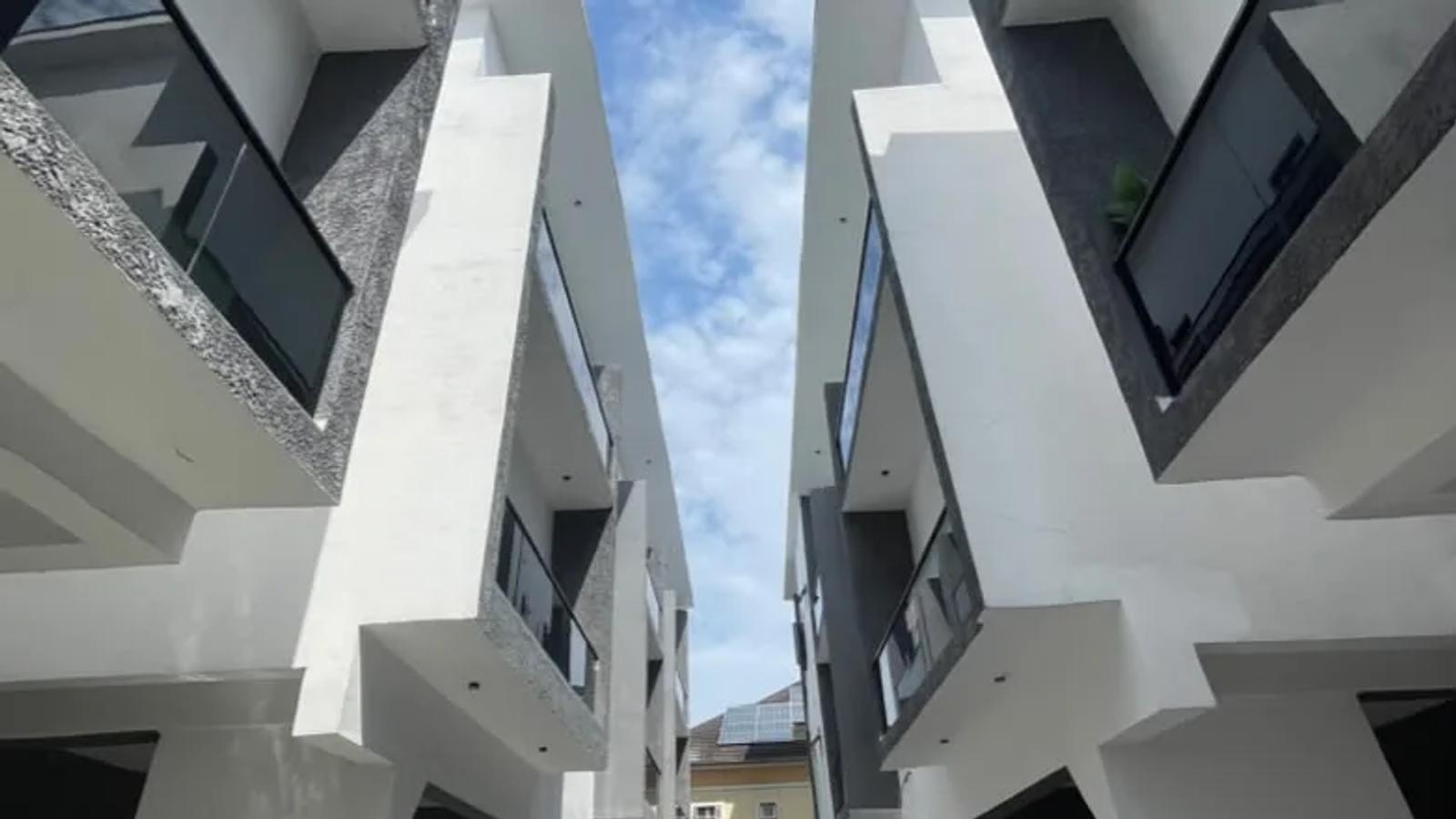 4 BEDROOM TERRACE DUPLEX
