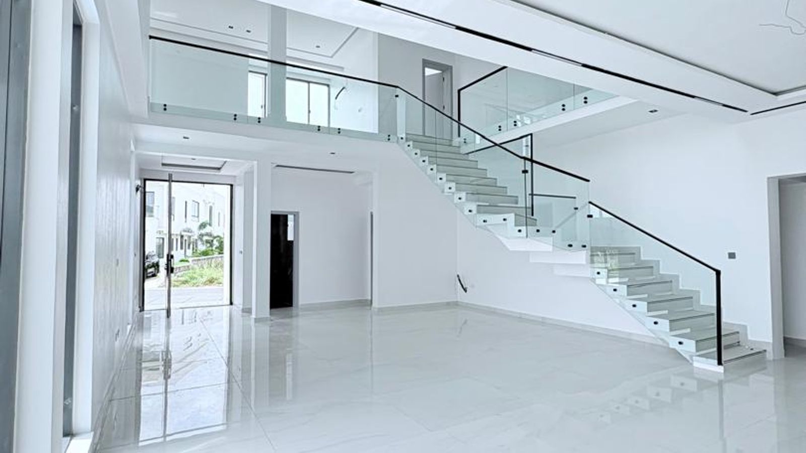 5 Bedroom Semi Detached Duplex