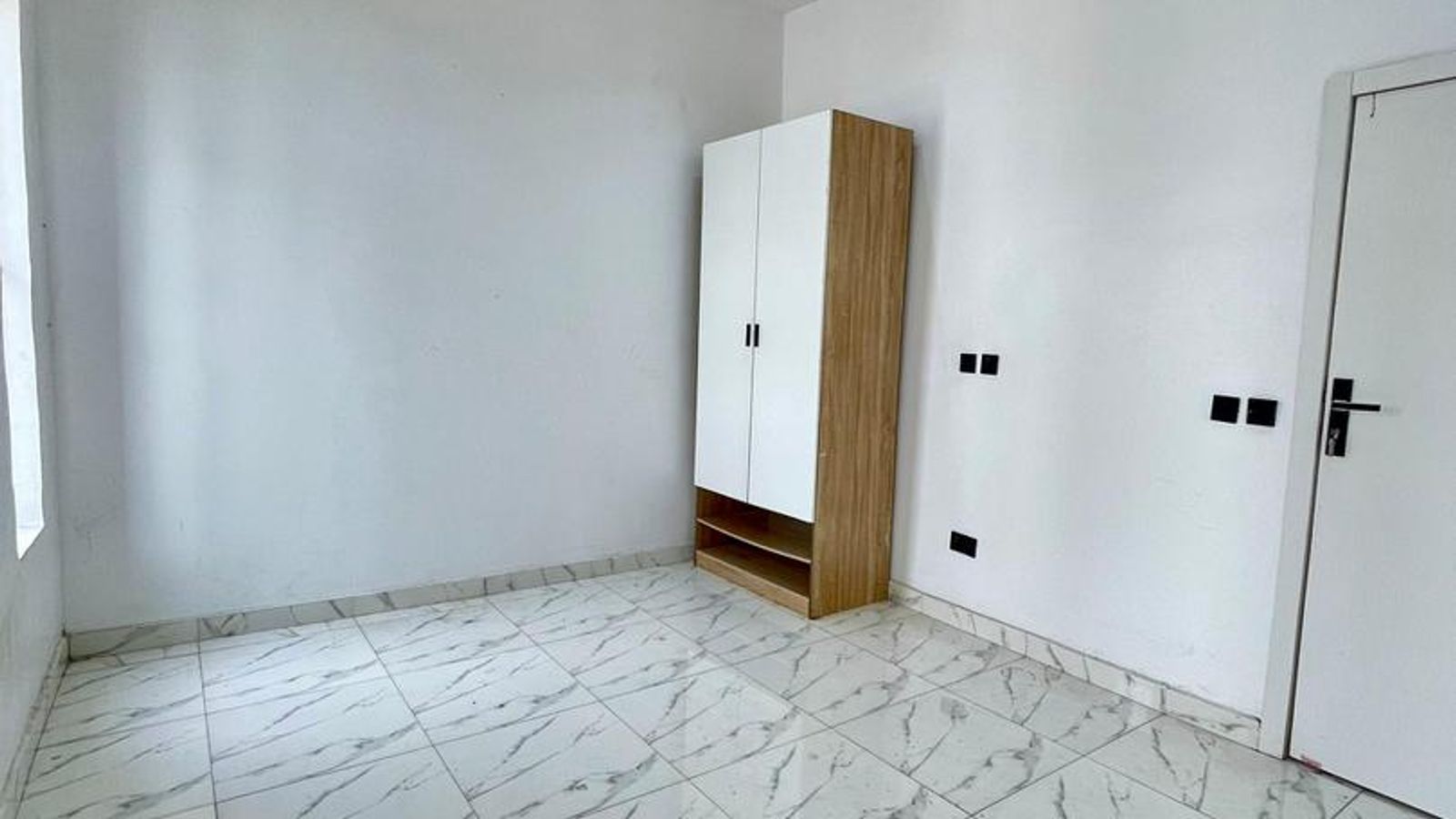 5 Bedroom Fully Detached Duplex