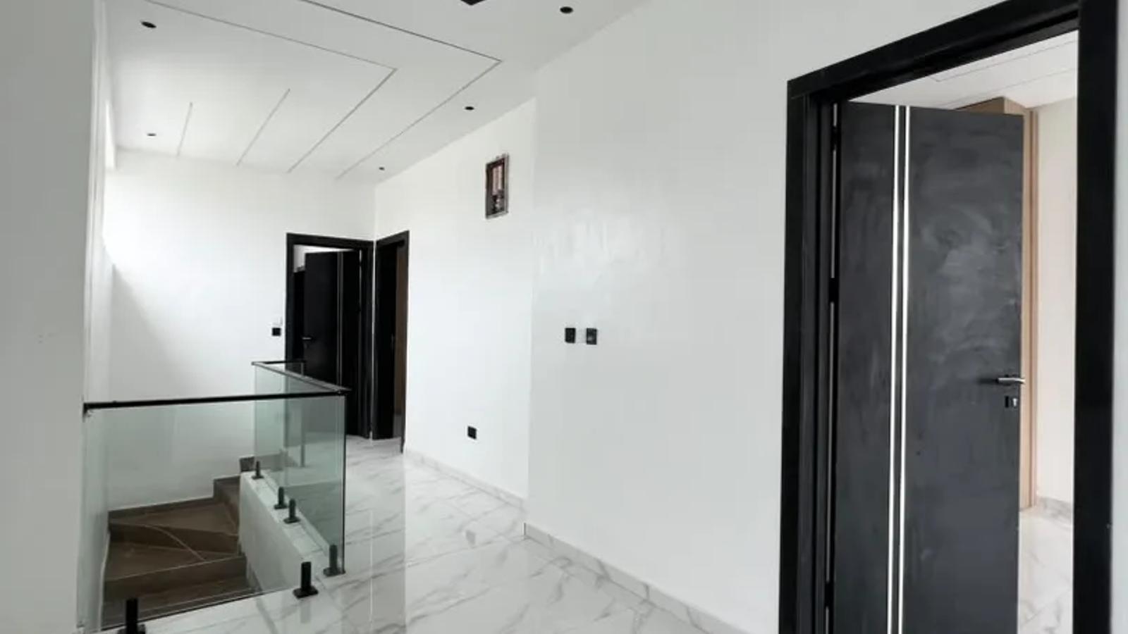 4 Bedroom Fully Detached Duplex