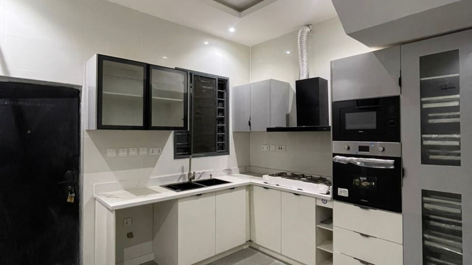 4 Bedroom Terrace Duplex