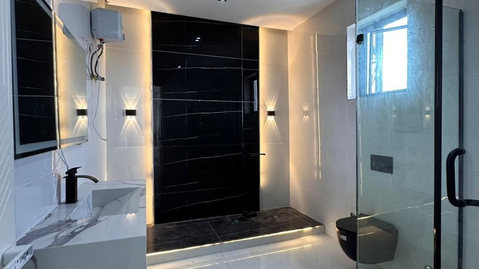 5 Bedroom Fully Detached Duplex