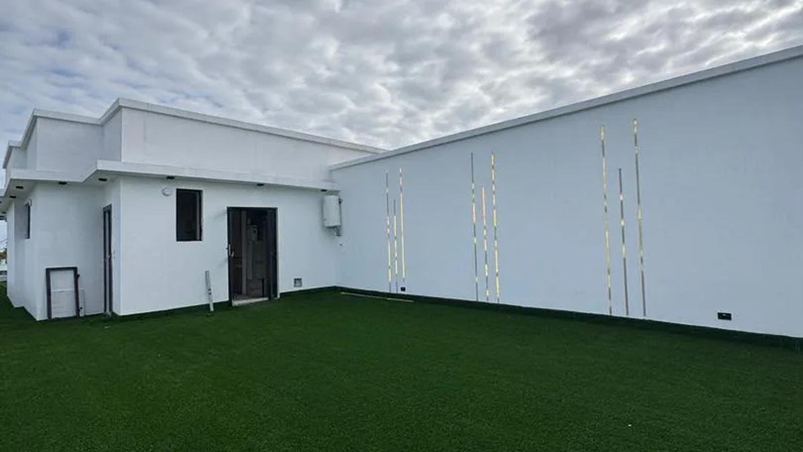 5 Bedroom Fully Detached Duplex