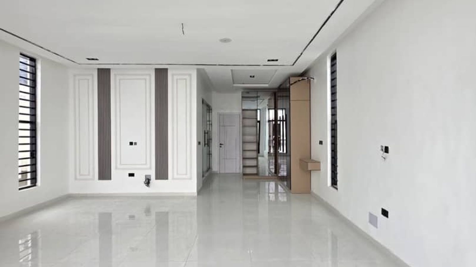 5 Bedroom Fully Detached Duplex