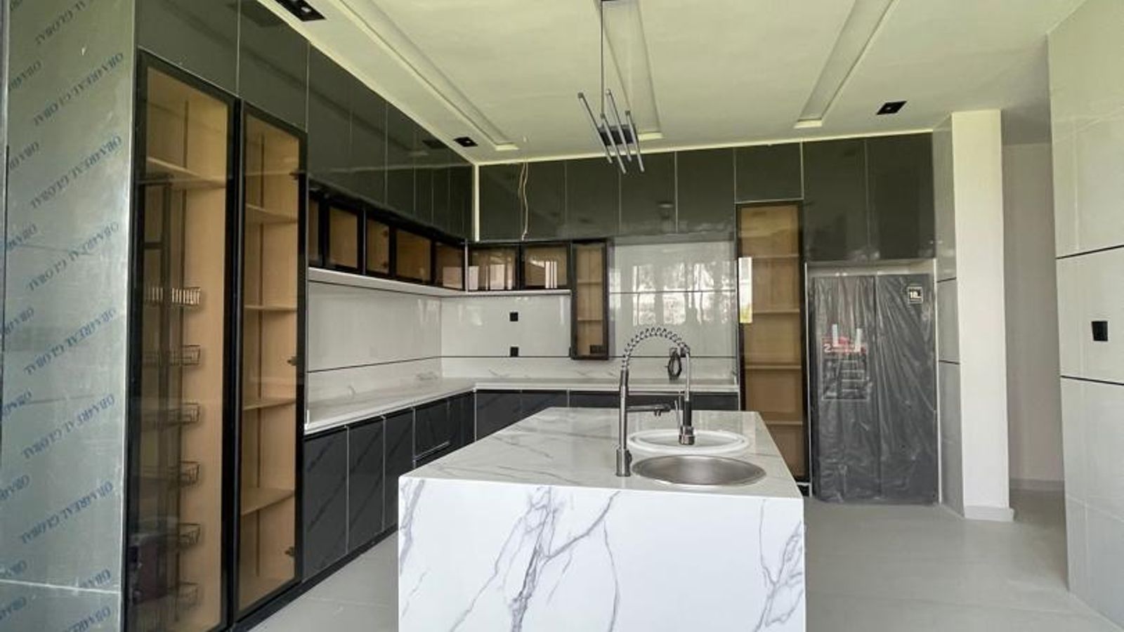 5 Bedroom Fully Detached Duplex