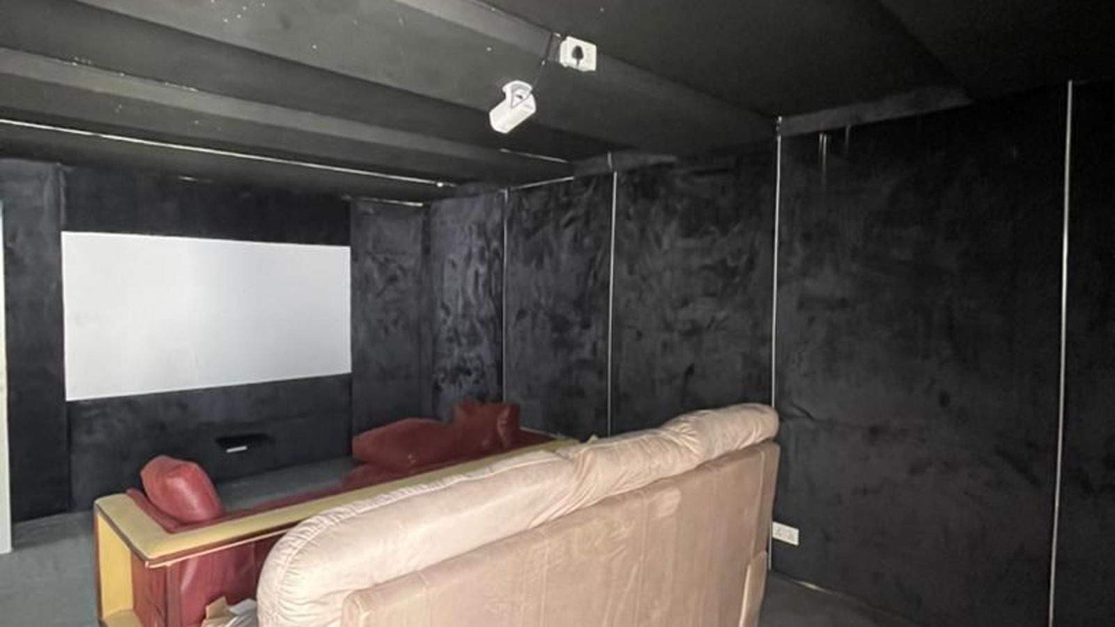 5 Bedroom Fully Detached Duplex