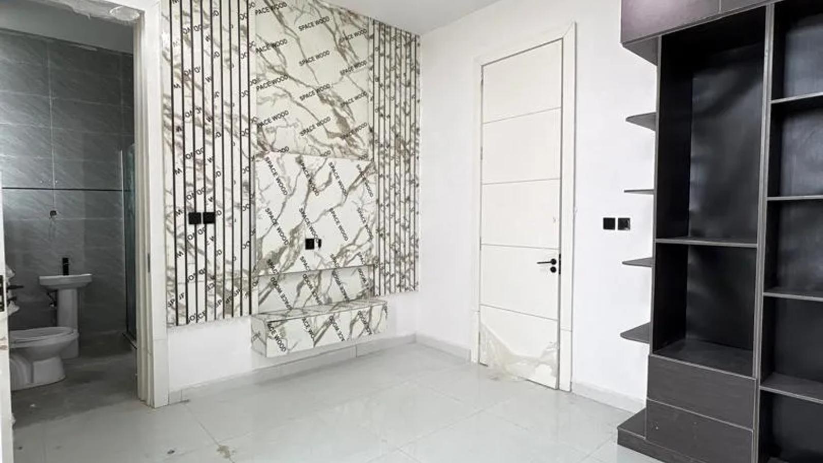 5 Bedroom Fully Detached Duplex